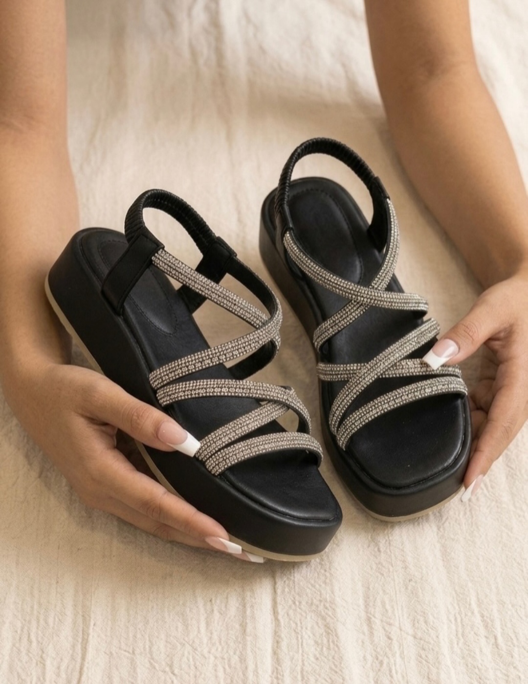 صندل زنانه شاینی